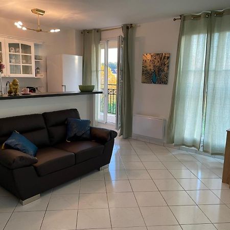 Charmant appartement duplex à 5min de Disney. Magny-le-Hongre Exterior foto