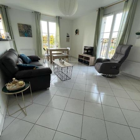 Charmant appartement duplex à 5min de Disney. Magny-le-Hongre Exterior foto